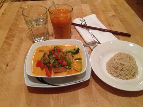 The Green Elephant signature dishes Panang Curry Jay, Roti Canai, Pad Thai, Crispy Wontons